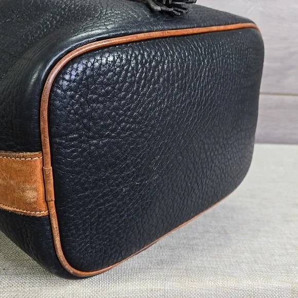 Vintage Dooney & Bourke Black Leather Bucket Shoulder Bag - Picture 7 of 12